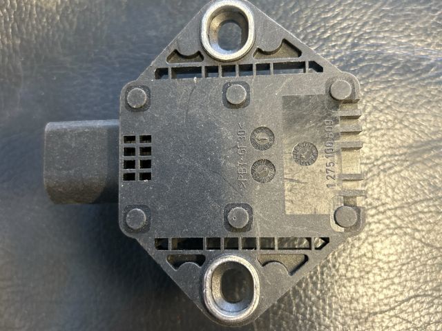 bontott AUDI A4 B6 Jobb első Oldal Ütközés Érzékelő