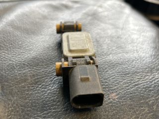 bontott AUDI A4 B6 Jobb első Oldal Ütközés Érzékelő