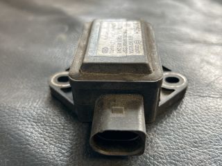 bontott AUDI A4 B6 Jobb első Oldal Ütközés Érzékelő