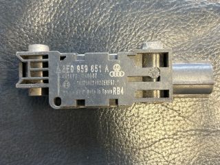 bontott AUDI A4 B6 Jobb első Oldal Ütközés Érzékelő