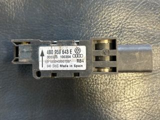 bontott AUDI A4 B6 Jobb első Oldal Ütközés Érzékelő