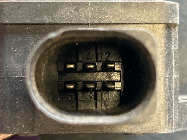 bontott AUDI A4 B6 Jobb első Oldal Ütközés Érzékelő