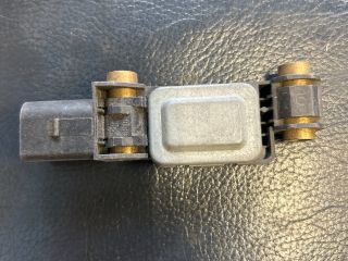 bontott AUDI A4 B6 Jobb első Oldal Ütközés Érzékelő