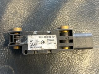 bontott AUDI A4 B6 Jobb első Oldal Ütközés Érzékelő