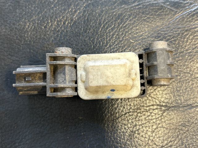 bontott AUDI A4 B6 Jobb első Oldal Ütközés Érzékelő