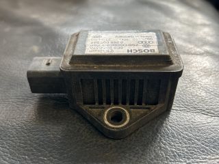 bontott AUDI A4 B6 Jobb első Oldal Ütközés Érzékelő