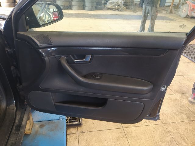bontott AUDI A4 B6 Jobb első Ülés