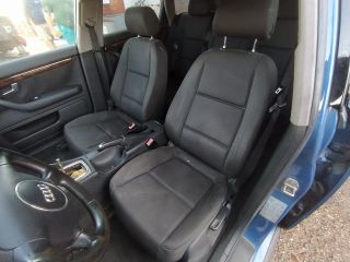 bontott AUDI A4 B6 Jobb első Ülés