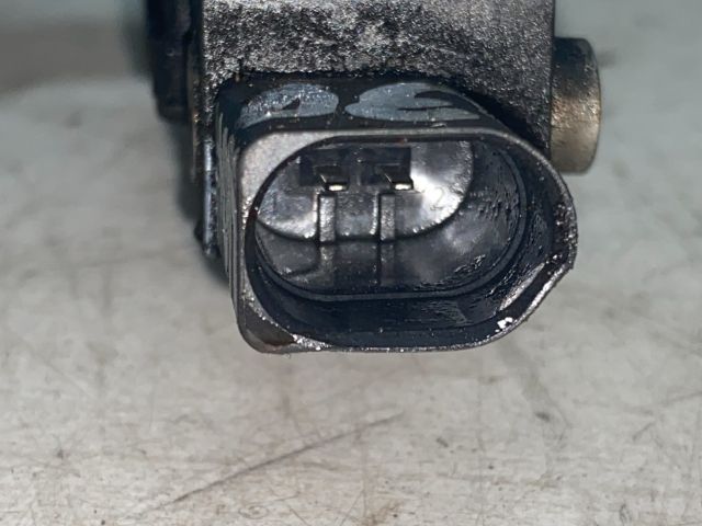 bontott AUDI A4 B6 Jobb első Ütközés Érzékelő (Homlokfalon)