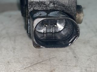 bontott AUDI A4 B6 Jobb első Ütközés Érzékelő (Homlokfalon)