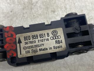 bontott AUDI A4 B6 Jobb első Ütközés Érzékelő (Homlokfalon)