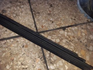 bontott AUDI A4 B6 Jobb első Vízlehúzó Gumicsík