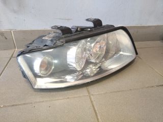 bontott AUDI A4 B6 Jobb Fényszóró