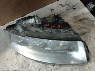 bontott AUDI A4 B6 Jobb Fényszóró