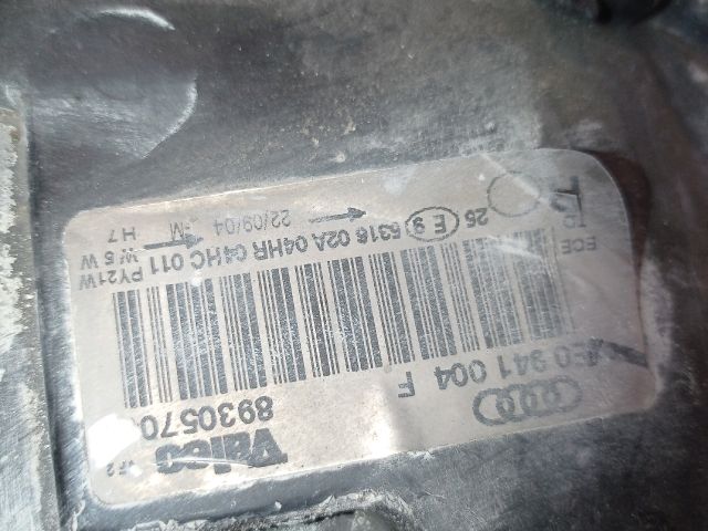 bontott AUDI A4 B6 Jobb Fényszóró