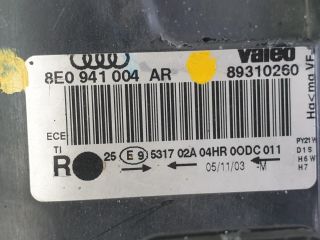 bontott AUDI A4 B6 Jobb Fényszóró