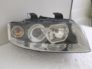 bontott AUDI A4 B6 Jobb Fényszóró