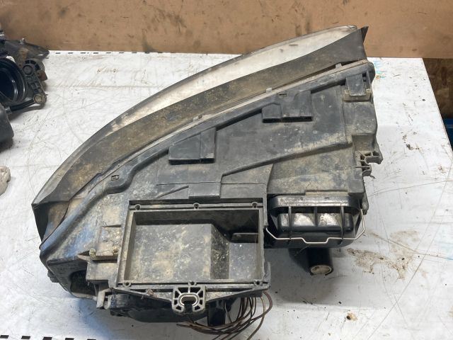 bontott AUDI A4 B6 Jobb Fényszóró