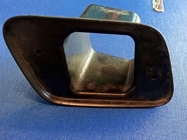 bontott AUDI A4 B6 Jobb Fényszórómosó Fedél