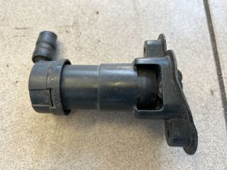 bontott AUDI A4 B6 Jobb Fényszórómosó Fúvóka