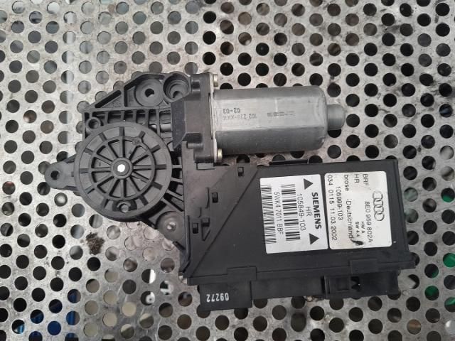 bontott AUDI A4 B6 Jobb hátsó Ablakemelő Motor