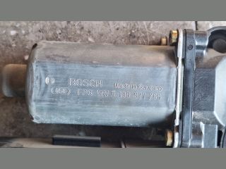 bontott AUDI A4 B6 Jobb hátsó Ablakemelő Motor