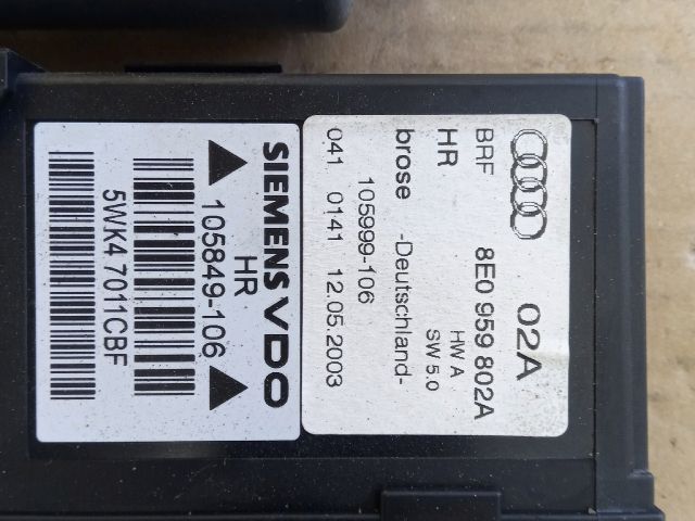 bontott AUDI A4 B6 Jobb hátsó Ablakemelő Motor