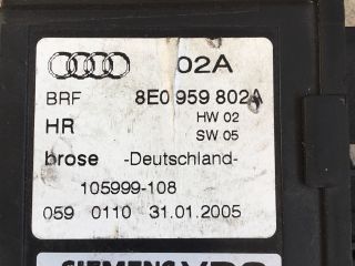 bontott AUDI A4 B6 Jobb hátsó Ablakemelő Motor