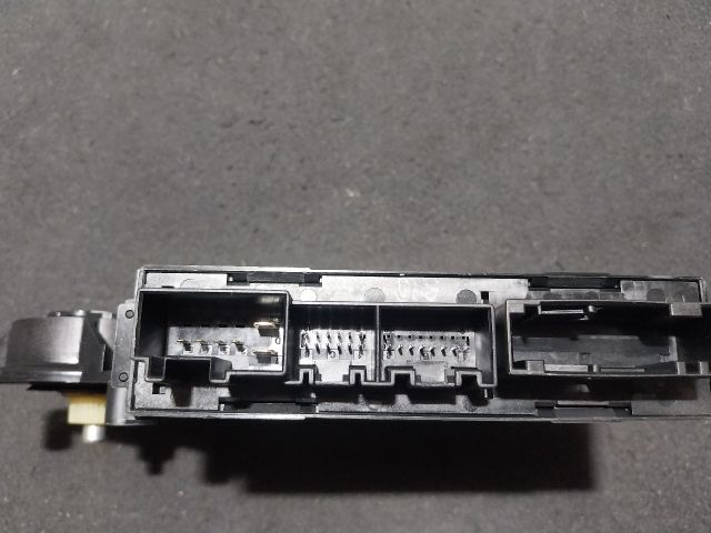 bontott AUDI A4 B6 Jobb hátsó Ablakemelő Motor