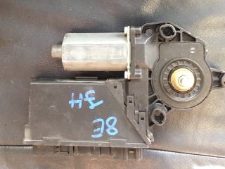 bontott AUDI A4 B6 Jobb hátsó Ablakemelő Motor