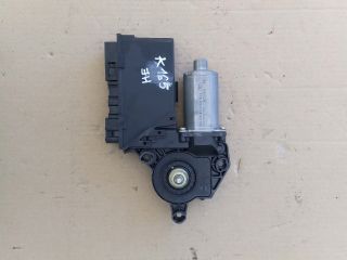 bontott AUDI A4 B6 Jobb hátsó Ablakemelő Motor