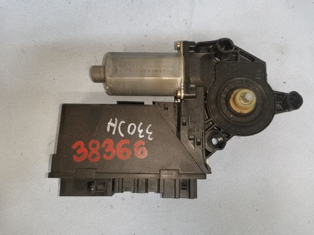 bontott AUDI A4 B6 Jobb hátsó Ablakemelő Motor