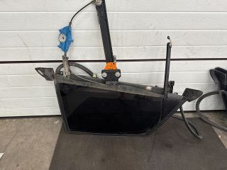 bontott AUDI A4 B6 Jobb hátsó Ablakemelő Szerkezet (Elektromos)