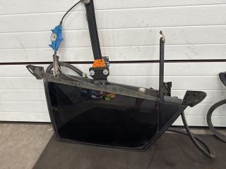 bontott AUDI A4 B6 Jobb hátsó Ablakemelő Szerkezet (Elektromos)