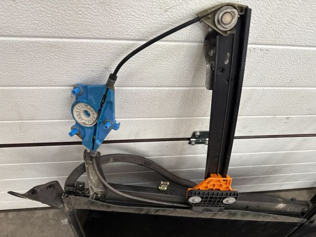 bontott AUDI A4 B6 Jobb hátsó Ablakemelő Szerkezet (Elektromos)