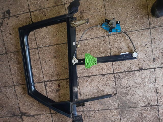 bontott AUDI A4 B6 Jobb hátsó Ablakemelő Szerkezet (Mechanikus)