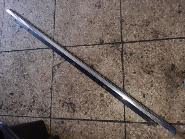 bontott AUDI A4 B6 Jobb hátsó Ajtó Díszléc