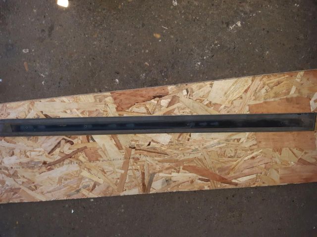 bontott AUDI A4 B6 Jobb hátsó Ajtó Díszléc