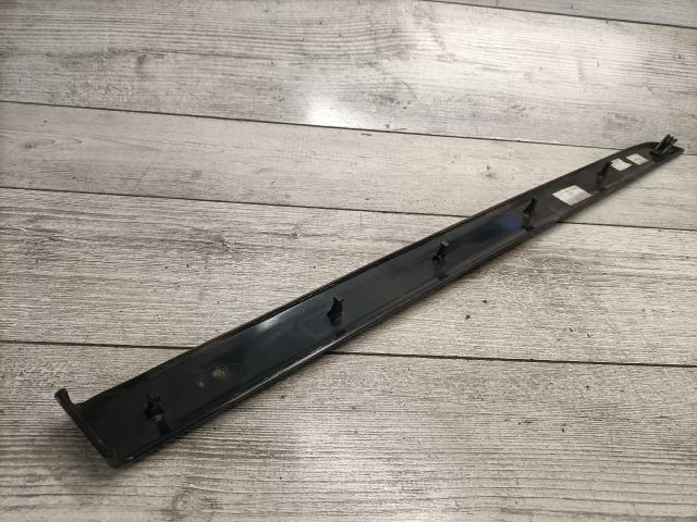 bontott AUDI A4 B6 Jobb hátsó Ajtó Kárpit Díszléc