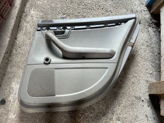 bontott AUDI A4 B6 Jobb hátsó Ajtó Kárpit