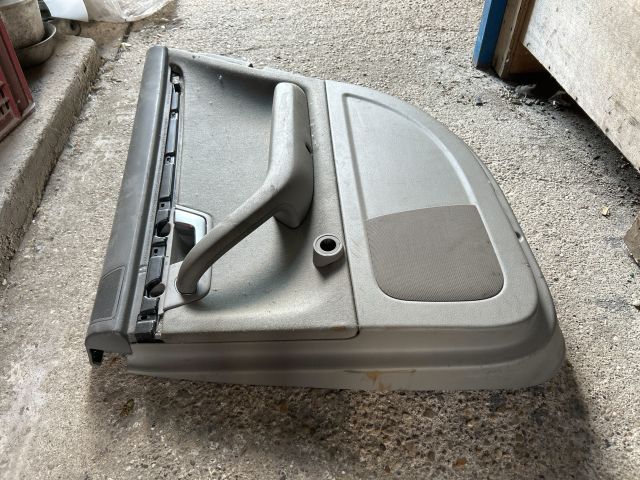 bontott AUDI A4 B6 Jobb hátsó Ajtó Kárpit