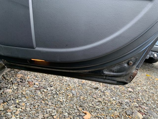 bontott AUDI A4 B6 Jobb hátsó Ajtó Kárpit