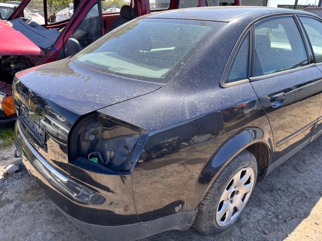 bontott AUDI A4 B6 Jobb hátsó Ajtó Kárpit