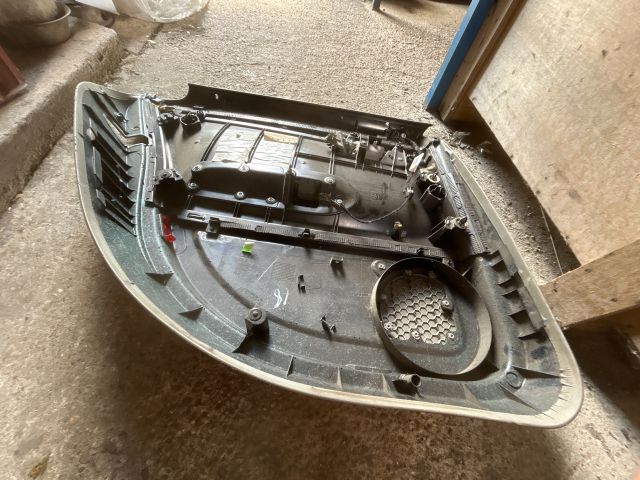 bontott AUDI A4 B6 Jobb hátsó Ajtó Kárpit