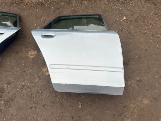 bontott AUDI A4 B6 Jobb hátsó Ajtó (Részeivel)