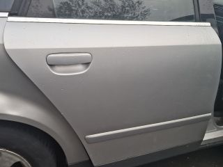 bontott AUDI A4 B6 Jobb hátsó Ajtó (Részeivel)