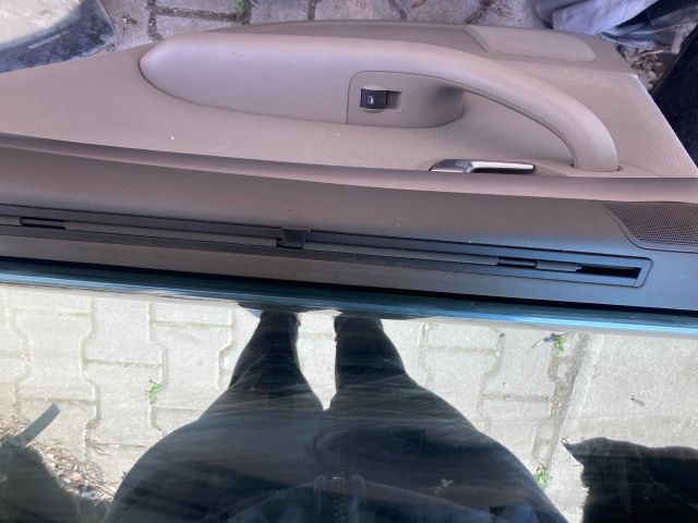 bontott AUDI A4 B6 Jobb hátsó Ajtó (Részeivel)