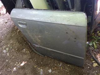 bontott AUDI A4 B6 Jobb hátsó Ajtó (Üres lemez)