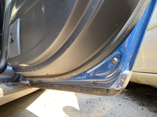 bontott AUDI A4 B6 Jobb hátsó Ajtó (Üres lemez)