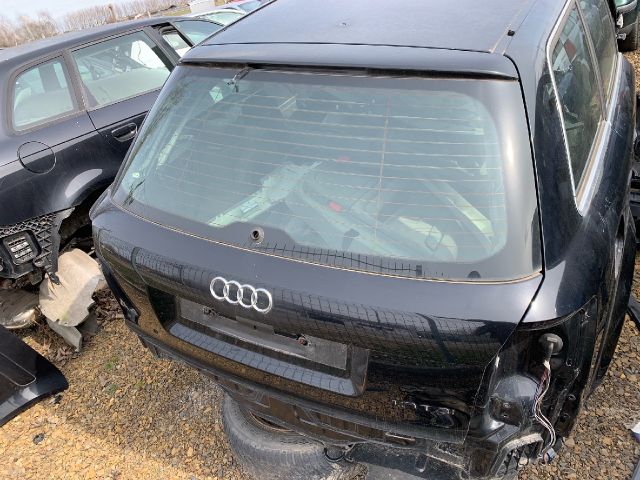 bontott AUDI A4 B6 Jobb hátsó Ajtó (Üres lemez)